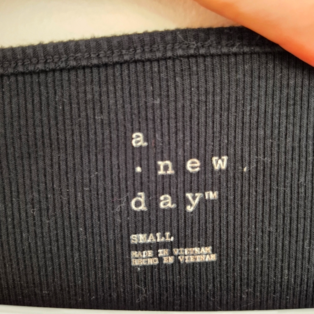 A New Day Black Long Sleeve Cutout Ribbed Top – Size Small - Picture 2 of 4